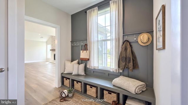 401 STICKLEY DR, Mechanicsburg, PA 17055