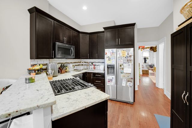 2333 W Montana Street, Chicago, IL 60647