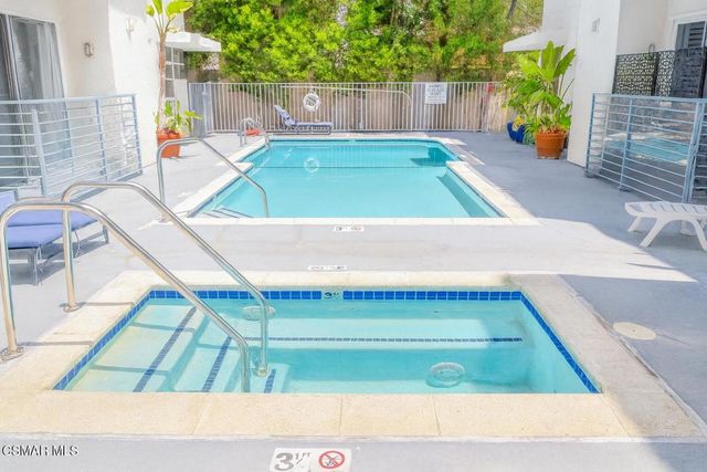 5350 White Oak Avenue 105, Encino, CA 91316
