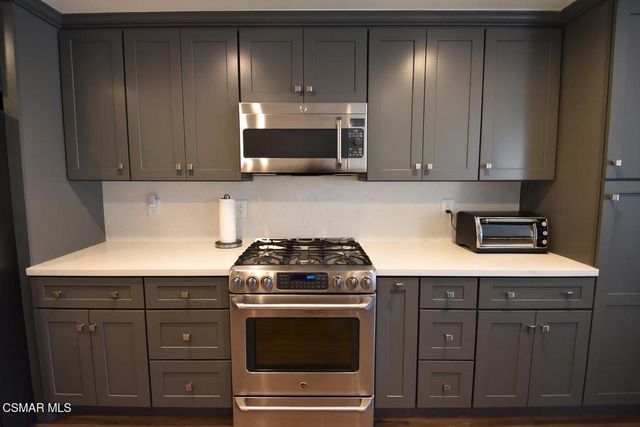 5350 White Oak Avenue 105, Encino, CA 91316