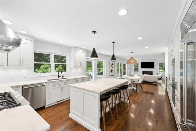 18353 Forest Beach Drive, New Buffalo, MI 49117