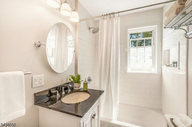 154 Boyden Ave B, Maplewood Twp., NJ 07040