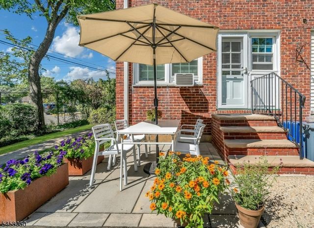 154 Boyden Ave B, Maplewood Twp., NJ 07040