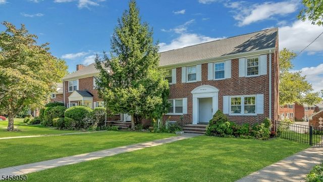 154 Boyden Ave B, Maplewood Twp., NJ 07040