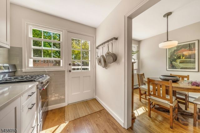 154 Boyden Ave B, Maplewood Twp., NJ 07040