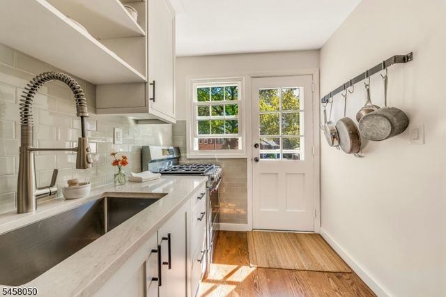 154 Boyden Ave B, Maplewood Twp., NJ 07040