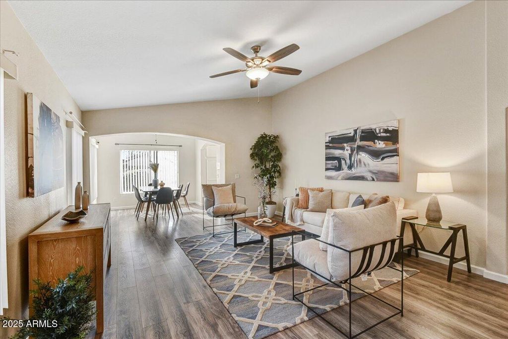 2009 E VILLA THERESA Drive, Phoenix, AZ 85022