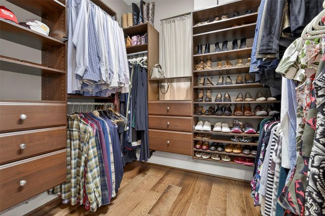 11403 Parkriver Drive, Houston, TX 77070