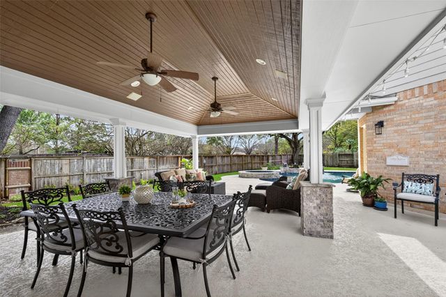 11403 Parkriver Drive, Houston, TX 77070