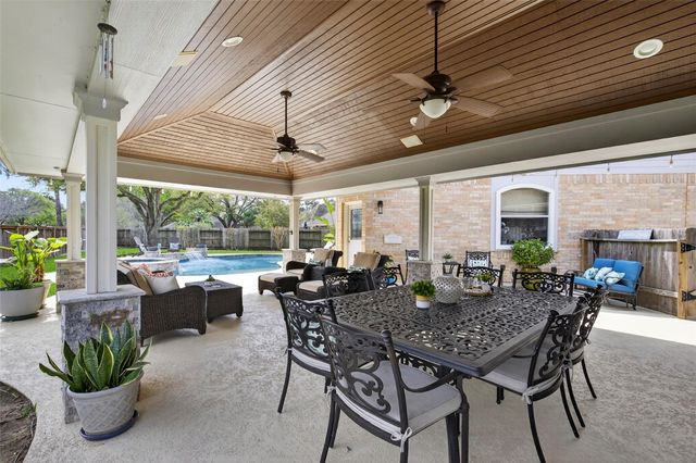 11403 Parkriver Drive, Houston, TX 77070