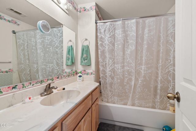 1459 Highcrest Drive, Medford, OR 97504