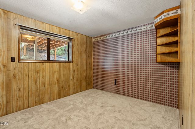 1459 Highcrest Drive, Medford, OR 97504