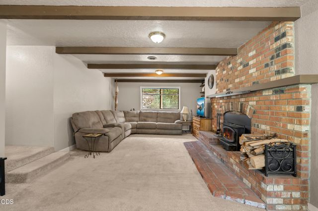 1459 Highcrest Drive, Medford, OR 97504
