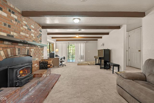 1459 Highcrest Drive, Medford, OR 97504
