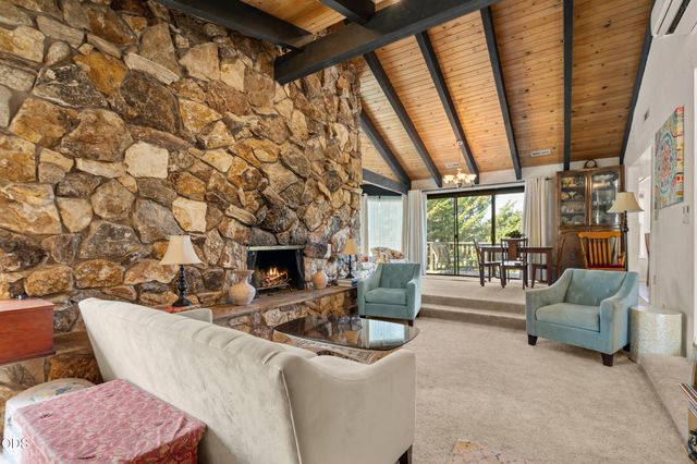 1459 Highcrest Drive, Medford, OR 97504
