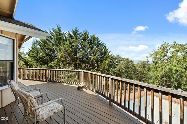 1459 Highcrest Drive, Medford, OR 97504