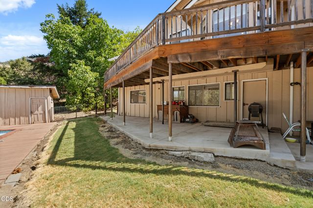 1459 Highcrest Drive, Medford, OR 97504