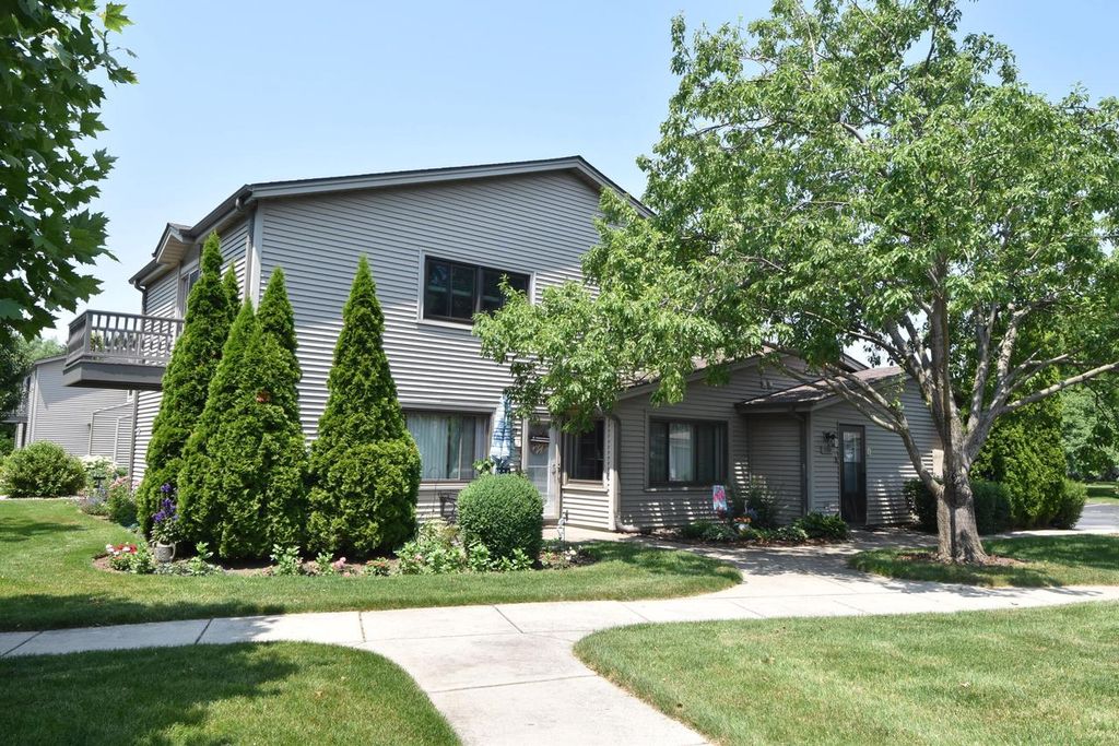 1000 Prairie DRIVE #8, Mount Pleasant, WI 53406