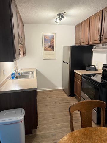 14630 Garrett 401, Apple Valley, MN 55124