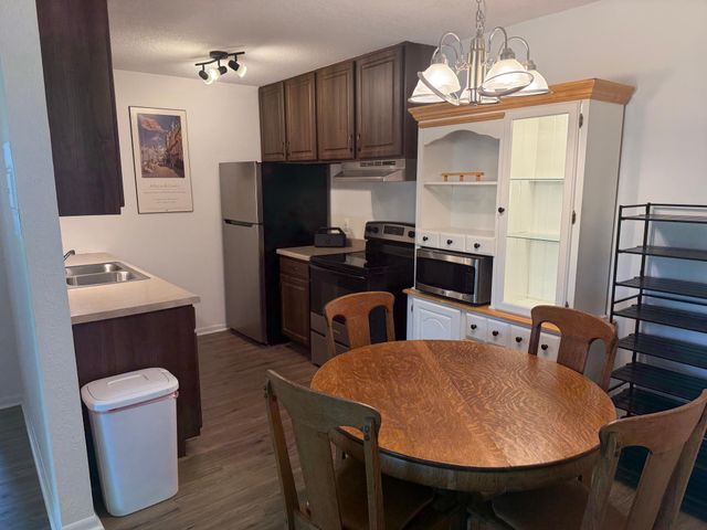 14630 Garrett 401, Apple Valley, MN 55124