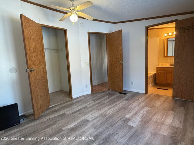 6815 Aurelius Road, Lansing, MI 48911