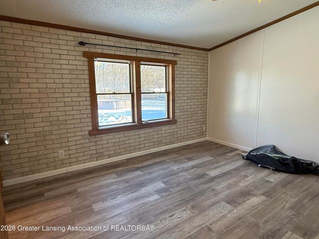 6815 Aurelius Road, Lansing, MI 48911