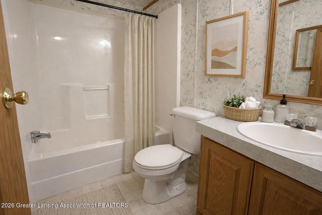 6815 Aurelius Road, Lansing, MI 48911