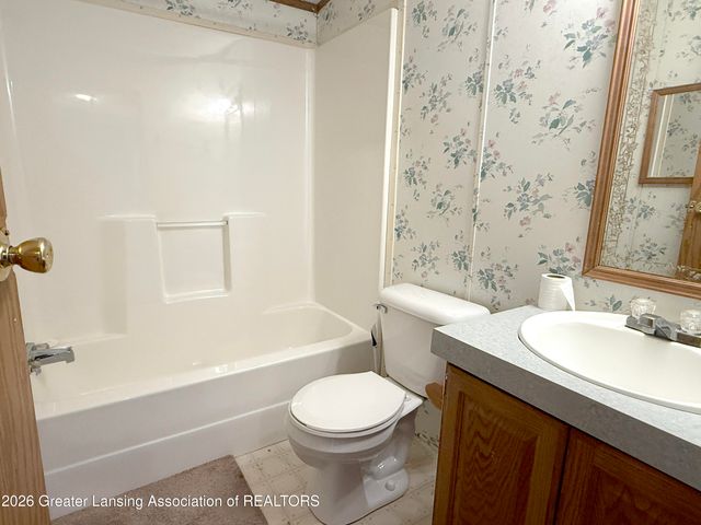 6815 Aurelius Road, Lansing, MI 48911