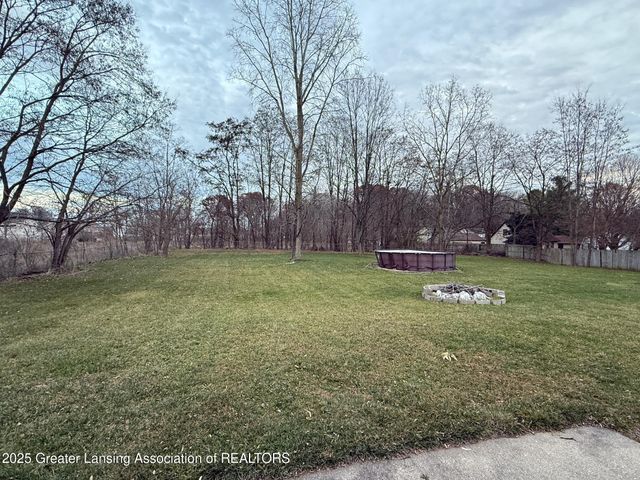 6815 Aurelius Road, Lansing, MI 48911