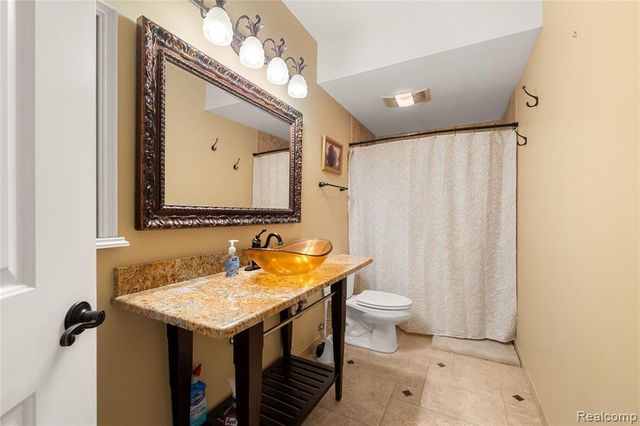 14250 Wright Drive, Linden, MI 48451