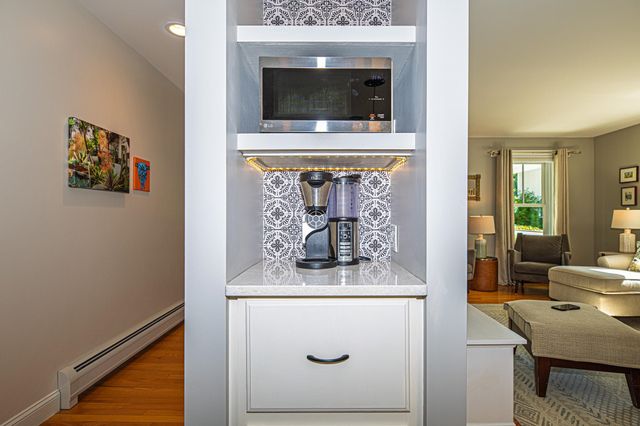 16 Mason Drive, Stratham, NH 03885