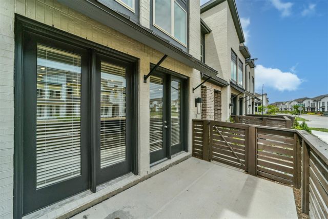 16519 Texas Hill Country Road, Cypress, TX 77433
