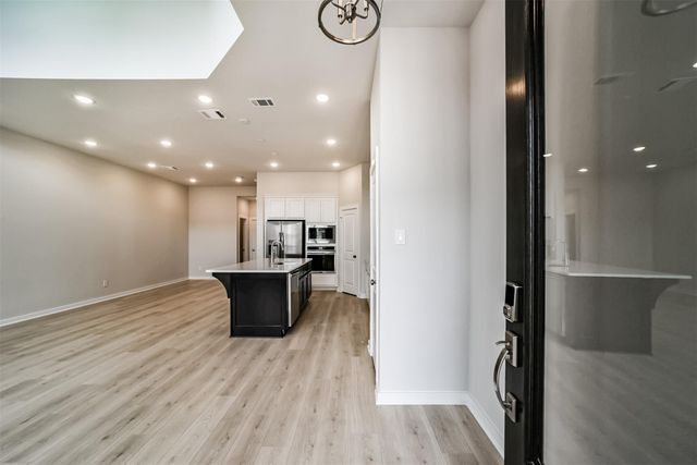 16519 Texas Hill Country Road, Cypress, TX 77433