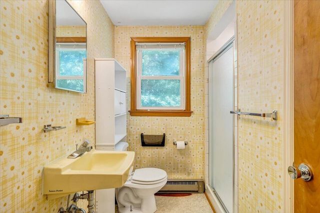 9947 Slings Gap RD, Bent Mountain, VA 24059