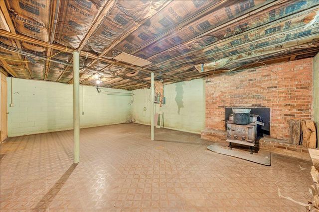 9947 Slings Gap RD, Bent Mountain, VA 24059