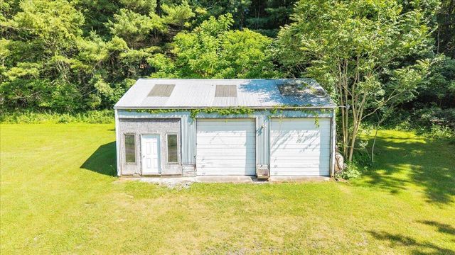 9947 Slings Gap RD, Bent Mountain, VA 24059