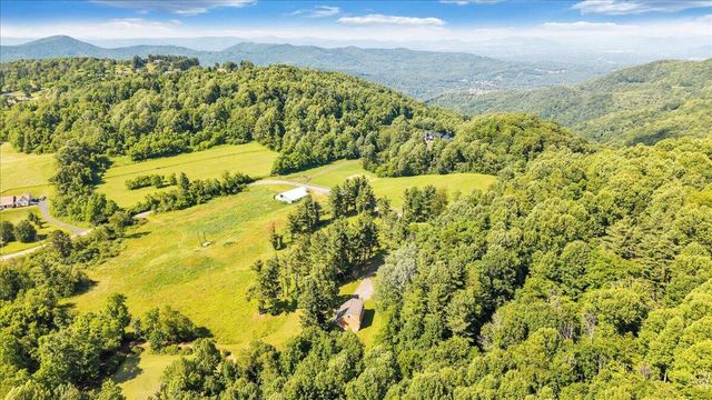 9947 Slings Gap RD, Bent Mountain, VA 24059