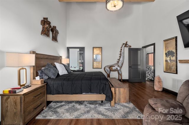 41 Ben Lippen School Road, Asheville, NC 28806