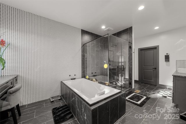 41 Ben Lippen School Road, Asheville, NC 28806