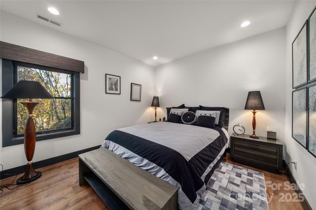 41 Ben Lippen School Road, Asheville, NC 28806