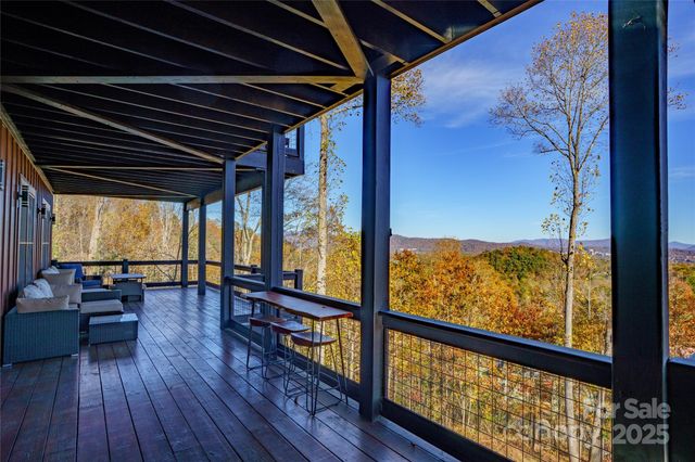 41 Ben Lippen School Road, Asheville, NC 28806