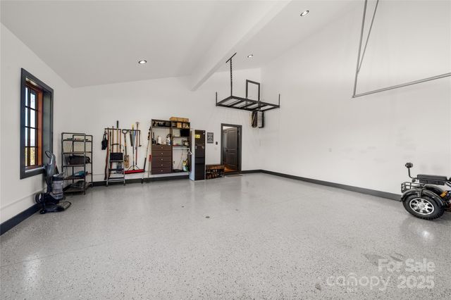 41 Ben Lippen School Road, Asheville, NC 28806