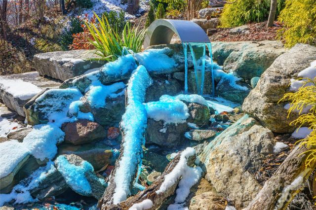 41 Ben Lippen School Road, Asheville, NC 28806