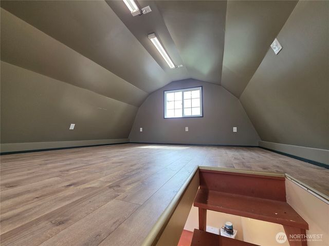 11211 SE 223rd Place, Kent, WA 98031