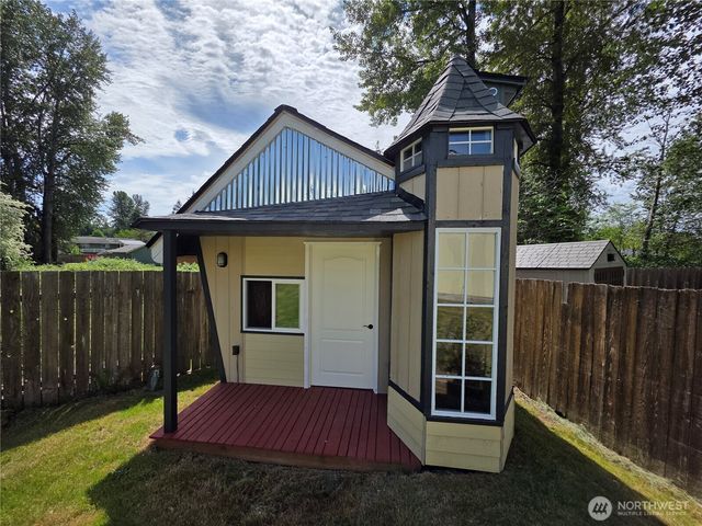 11211 SE 223rd Place, Kent, WA 98031