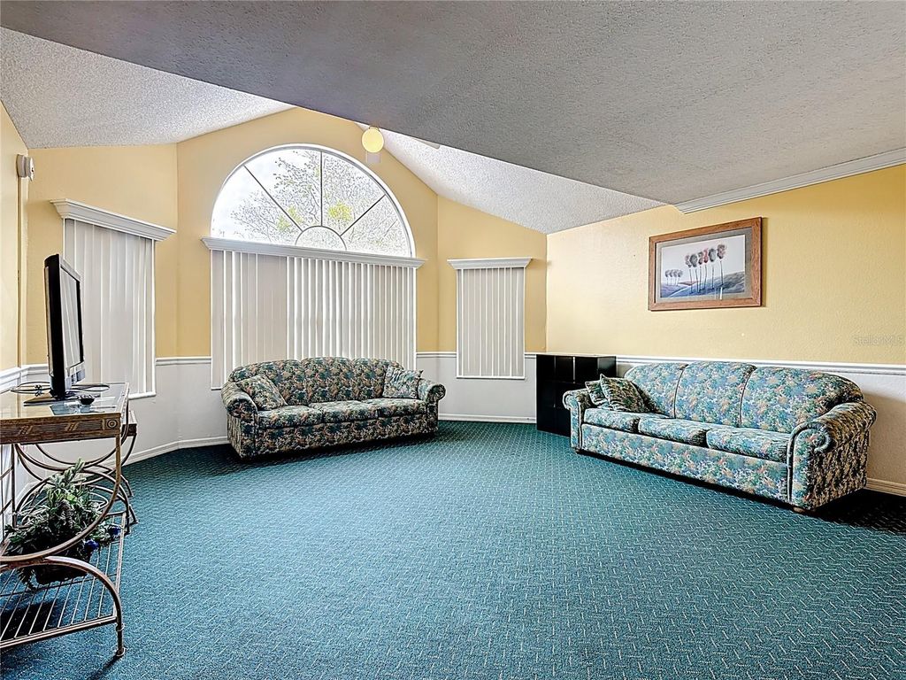 Image 6 of property listing at 2719 N POINCIANA BOULEVARD 185, Kissimmee, FL 34746