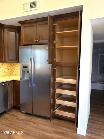 8700 E MOUNTAIN VIEW Road 2033, Scottsdale, AZ 85258