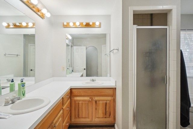 901 Wayne Trail, Azle, TX 76020