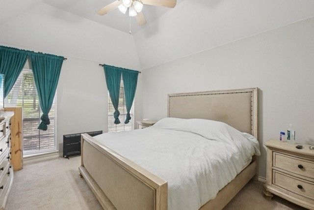 901 Wayne Trail, Azle, TX 76020