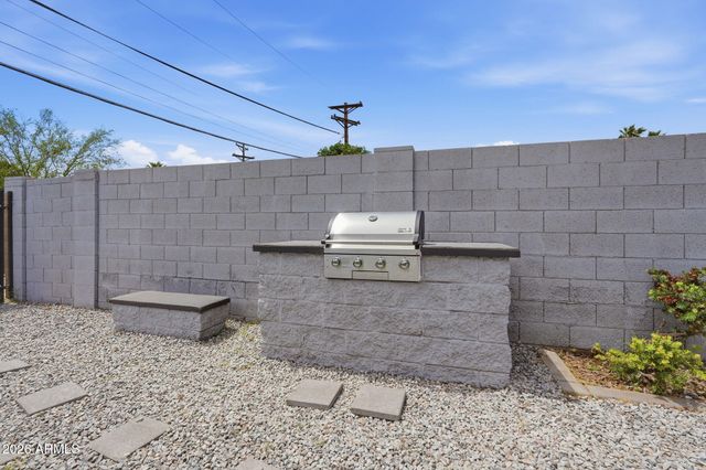 1625 W ORANGEWOOD Avenue, Phoenix, AZ 85021